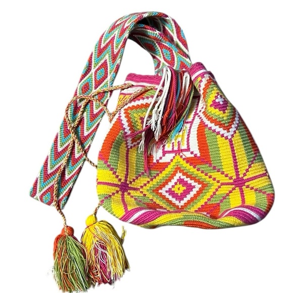 NWOT Authentic 100% Matizada Wayuu Mochila Colombian Crossbody/Bucket Bag Large - Picture 2 of 7